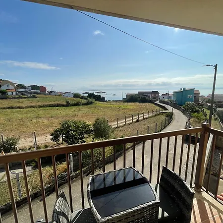 A 50m De La Playa,ribeira Apartment