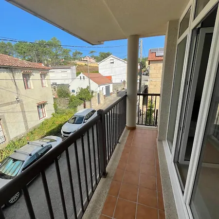 A 50m De La Playa,ribeira Apartment *